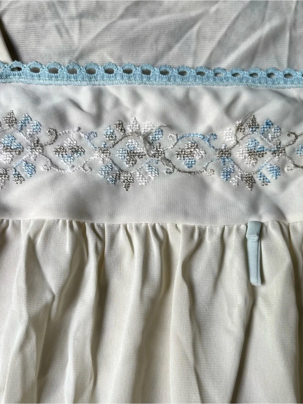 Vintage 1960s 1970s nylon coquette night gown - Picture 2 of 2